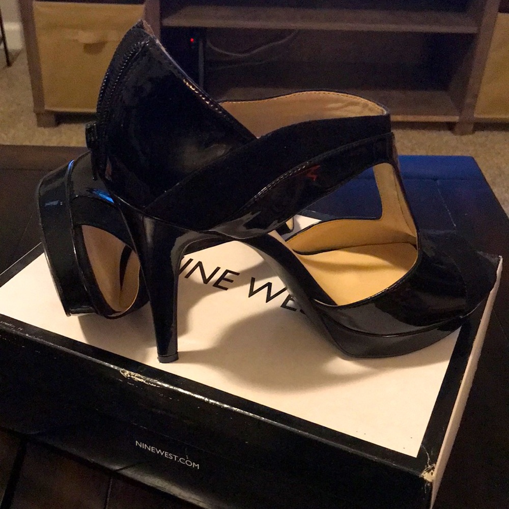 Shoes - Nine West. Black. Size 10M. Worn once.